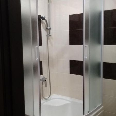 35 Проспект Миру Apartment Krivoy Rog Luaran gambar