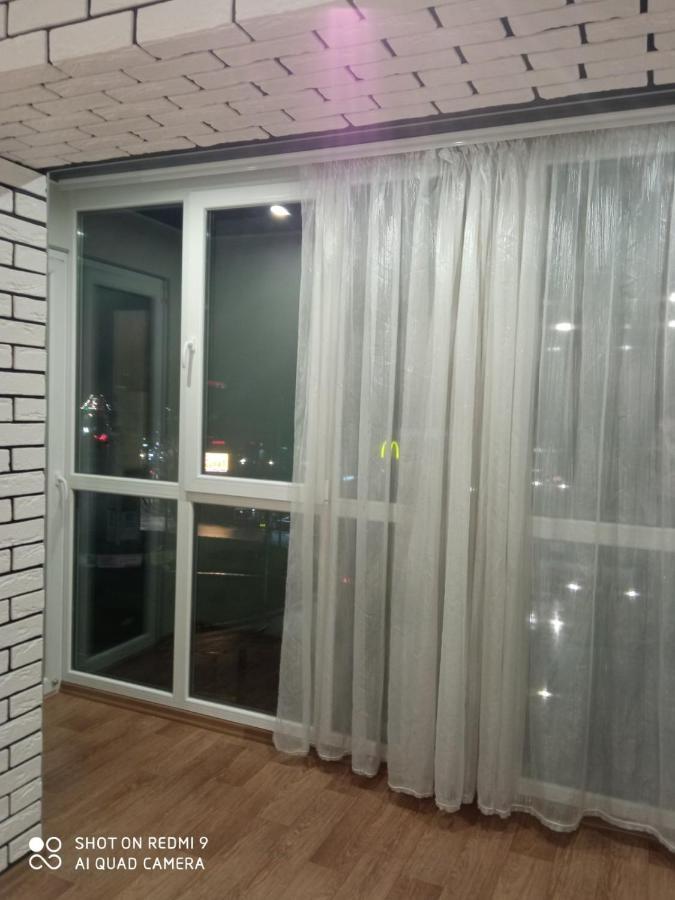 35 Проспект Миру Apartment Krivoy Rog Luaran gambar
