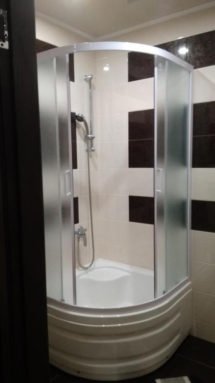 35 Проспект Миру Apartment Krivoy Rog Luaran gambar